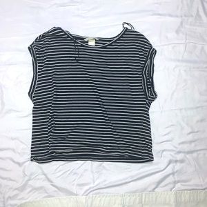 H&M Tee- Size XS